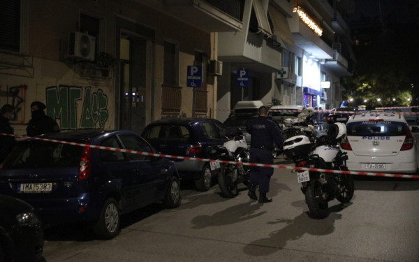 Γυναικοκτονία στους Αμπελόκηπους: «Είχε σχέση με τον κολλητό μου», υποστήριξε ο δράστης - Το χρονικό του εγκλήματος (βίντεο)