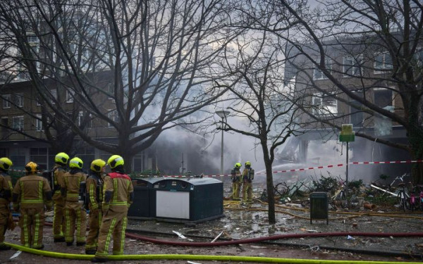 Ολλανδία: Τουλάχιστον 5 νεκροί από την κατάρρευση πολυκατοικίας στη Χάγη (βίντεο, φωτ.)