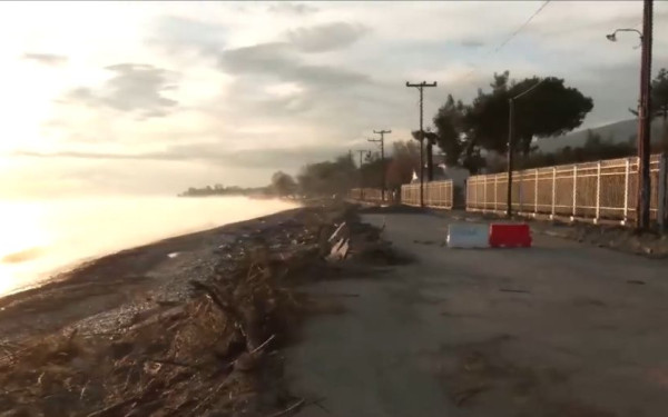 Πιερία: Ζημιές στο παραλιακό μέτωπο του δήμου Δίου Ολύμπου - «Θέλουμε πολύ καιρό και πολλά μέσα» λέει ο δήμαρχος (βίντεο)