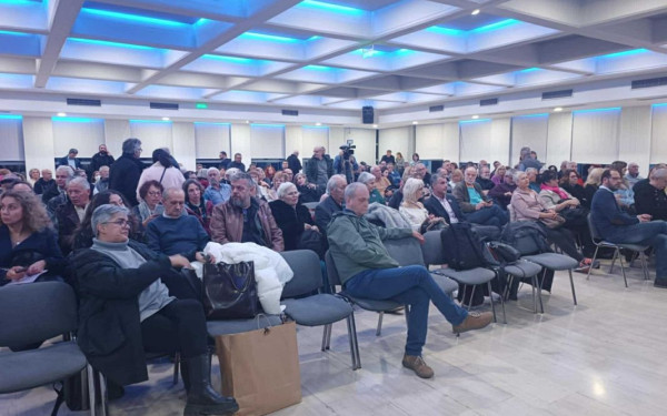 Οργανώνεται το «Κίνημα Δημοκρατίας» στη Θεσσαλονίκη με παρουσία Κασσελάκη από… τις ΗΠΑ (βίντεο, φωτ.)