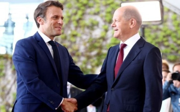 Συρία: Μάκρον και Σολτς έτοιμοι για συνεργασία με τους Ισλαμιστές, υπό όρους