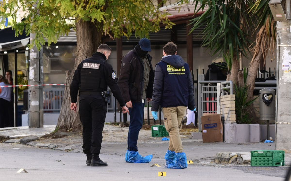 Γλυφάδα: Συνελήφθησαν οι 2 άνδρες που είχαν προσαχθεί για τη φονική επίθεση στη Γλυφάδα