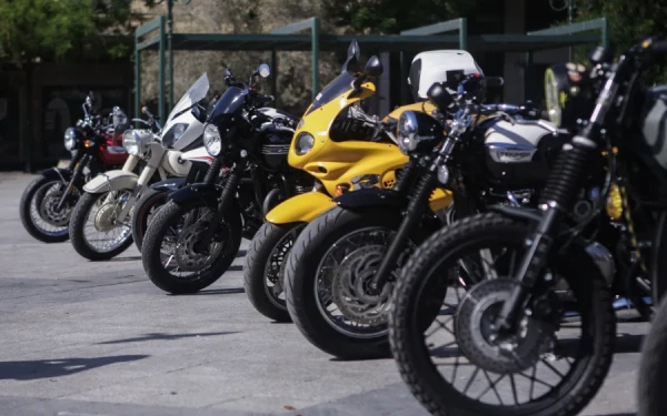 Θεσσαλονίκη: 1.400 θέσεις στάθμευσης δικύκλων στο κέντρο, καταργούνται θέσεις ελεγχόμενης στάθμευσης, πού βρίσκονται (πίνακας)