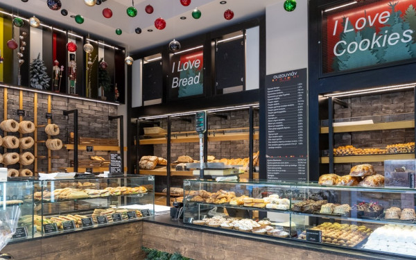 Ουζουνιάν: Το αρτοζαχαροπλαστείο της Λέοντος Σοφού με την αρμένικη καταγωγή και τα απίθανα κουλούρια