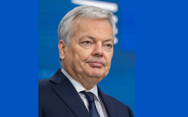 Βέλγιο: Ο πρώην επίτροπος Ρεντέρς ύποπτος για ξέπλυμα χρήματος