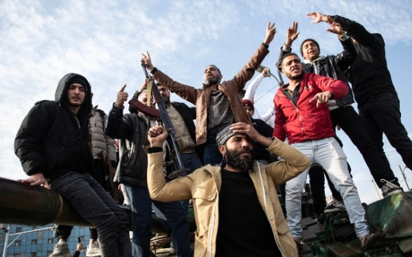 Συρία: Προς μεταβατική κυβέρνηση η χώρα - Αποθεώθηκε ο αλ Τζολάνι, συγχαρητήρια από τους Ταλιμπάν