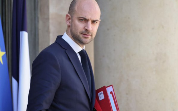 Σε τηλεφωνική επικοινωνία οι ΥΠΕΞ Γαλλίας και Ιράν - Ο Μπαρό ζήτησε την απελευθέρωση των κρατουμένων