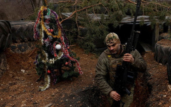Εκατομμύρια χριστιανοί γιορτάζουν και τα φετινά Χριστούγεννα στη σκιά πολέμων