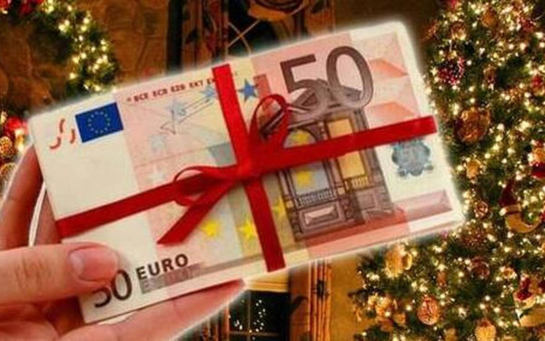 Νωρίτερα φέτος το δώρο Χριστουγέννων - Πότε θα πιστωθεί στους εργαζόμενους