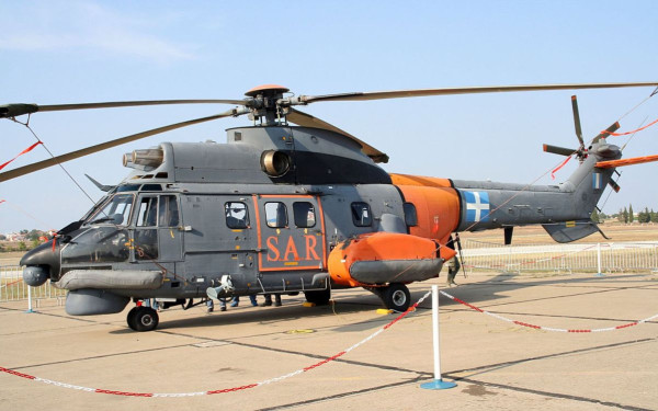 Σηκώθηκε ελικόπτερο Super Puma για να σώσει ναυτικό ανοιχτά της Χίου