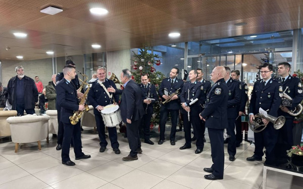 Τα… έψαλαν στον δήμαρχο Θεσσαλονίκης (βίντεο, φωτ.)