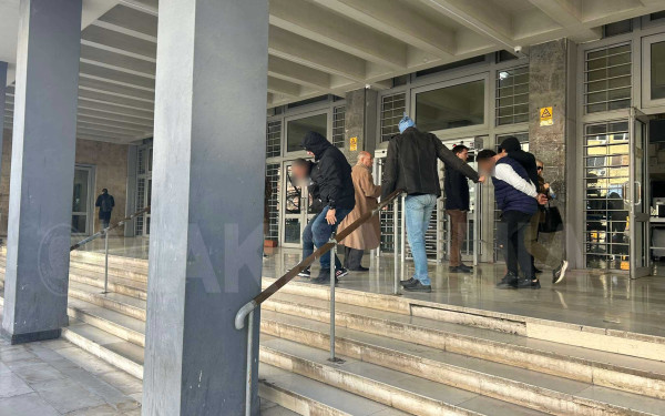 Θεσσαλονίκη: Στον ανακριτή οι 4 συλληφθέντες με τα 45 κιλά κοκαΐνης σε φορτίο με μπανάνες