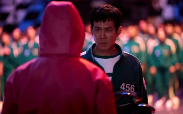 Squid Game: Η σειρά-φαινόμενο επιστρέφει σήμερα στο Netflix (βίντεο)