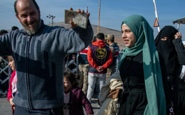 Συρία: Επιστροφή χιλιάδων πολιτών από την Τουρκία, μετά την πτώση του Άσαντ - Οι ισραηλινές επιθέσεις συνεχίζονται (βίντεο)