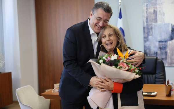 Περιφέρεια Κεντρικής Μακεδονίας: Τα «κλειδιά» στην Α. Αηδονά παρέδωσε ο Α. Τζιτζικώστας - «Βάζουμε στην άκρη ό,τι μας στεναχώρησε»