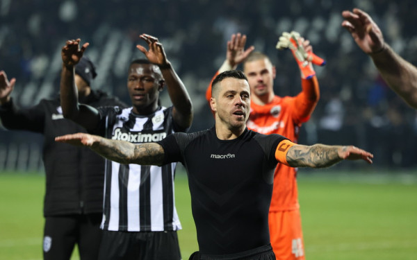 «Πώς αποχαιρετάς αυτό που αγαπάς;»: Ο Βιεϊρίνια προανήγγειλε το τέλος της ποδοσφαιρικής του καριέρας (βίντεο)