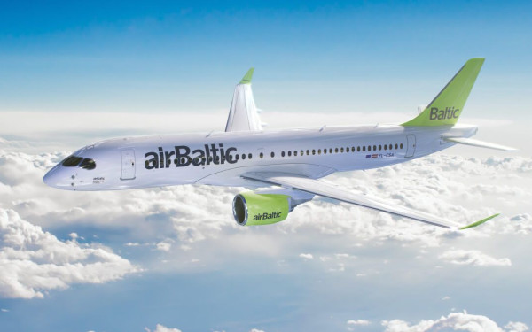 Η αεροπορική AirBaltic ακυρώνει πάνω από 4.600 πτήσεις της το 2025, επειδή δεν μπορεί να συντηρήσει τα αεροπλάνα της