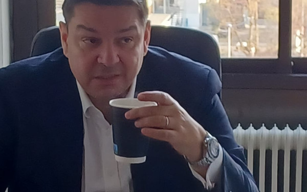 Πρωινός καφές με τον πανεπιστημιακό Σπύρο Λίτσα (βίντεο)