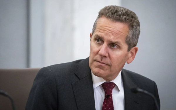 ΗΠΑ: Παραιτήθηκε ο αντιπρόεδρος της Fed - Επόπτευε τις τράπεζες