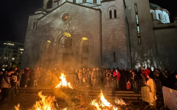 Τα Χριστούγεννα γιορτάζουν σήμερα οι Σέρβοι