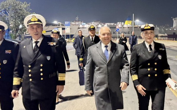 Στ. Γκίκας προς πλοιάρχους και πληρώματα ελληνικών ποντοπόρων πλοίων: «Είστε οι στυλοβάτες της ελληνικής ναυτιλίας, της μεγαλύτερης ναυτιλίας στον κόσμο»