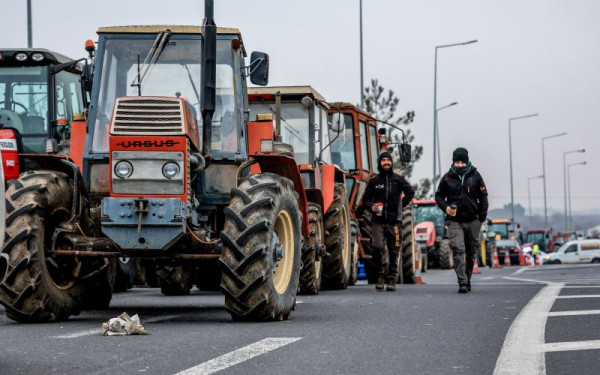 Aγρότες: Πανθεσσαλική σύσκεψη στα Φάρσαλα την Τρίτη - Αποφασίζουν για τα μπλόκα