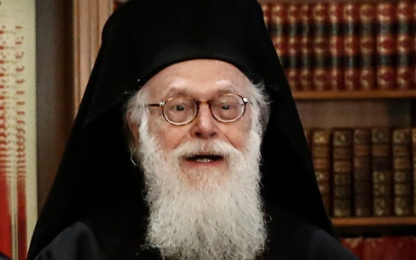 Αρχιεπίσκοπος Αλβανίας Αναστάσιος: Ο προσωπικός αγώνας για να «αναστηλώσει» την Ορθόδοξη Εκκλησία στην Αλβανία