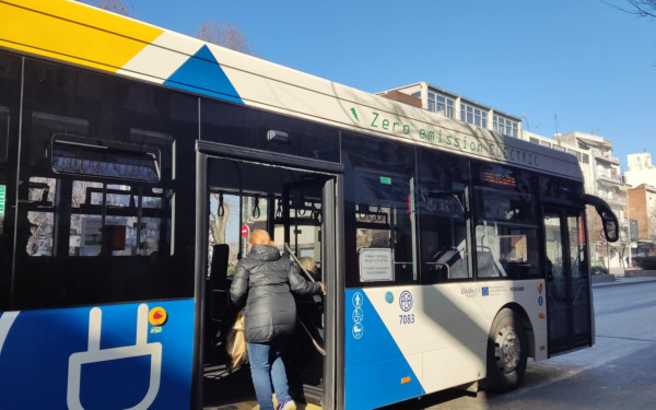 Θα “συλλαμβάνονται” από το 2026 οι λαθρεπιβάτες στον ΟΑΣΘ - Κάμερες σε 100 λεωφορεία - Πόσο αυξήθηκε η επιβατική κίνηση χωρίς μετρό