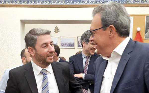 Τηλεφωνική επικοινωνία Φάμελλου - Ανδρουλάκη με φόντο την πρόταση δυσπιστίας κατά της κυβέρνησης