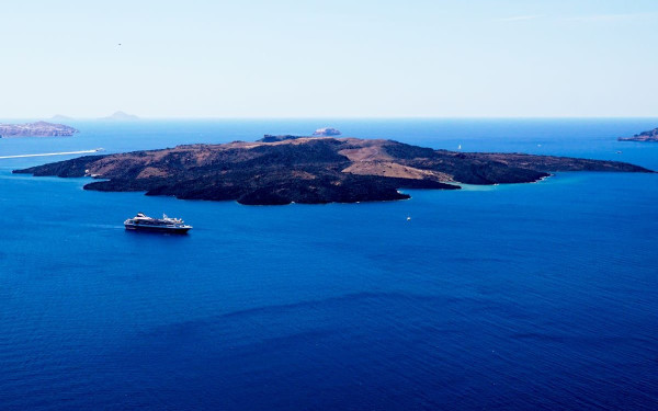 Γκανάς: Η Καλντέρα από τον Αύγουστο έχει «ψηλώσει» 4 εκατοστά και μετακινηθεί 6 (βίντεο)