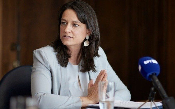 Ν. Κεραμέως: «Η χώρα μας καταγράφει τη μεγαλύτερη μείωση ανεργίας που έχει σημειωθεί ποτέ σε κράτος-μέλος της Ε.Ε.» (βίντεο)