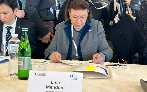 Λίνα Μενδώνη: Εγκαίνια της έκθεσης «Δαίδαλος- Μύθοι της Κρήτης» στο Palace Museum του Πεκίνου Λίνα Μενδώνη: Εγκαίνια της έκθεσης «Δαίδαλος- Μύθοι της Κρήτης» στο Palace Museum του Πεκίνου