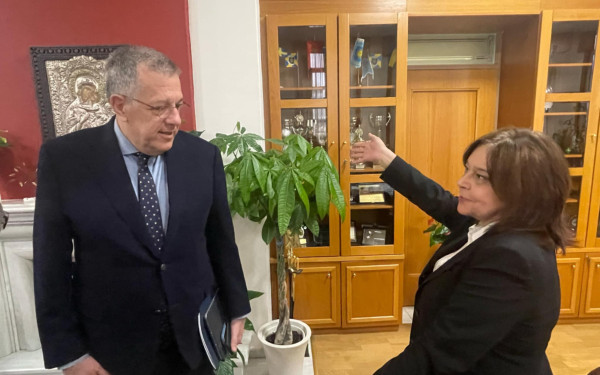 Μετρό Θεσσαλονίκης: Ισχυρές δεσμεύσεις για τη διάνοιξη της Πόντου και για τον τερματικό της Μίκρας (βίντεο) Μετρό Θεσσαλονίκης: Ισχυρές δεσμεύσεις για τη διάνοιξη της Πόντου και για τον τερματικό της Μίκρας (βίντεο)