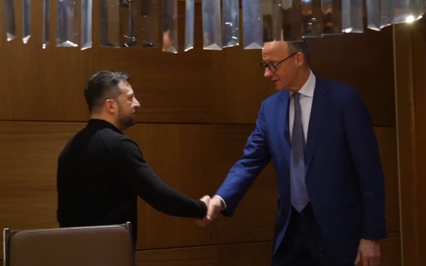 Β. Ζελένσκι: Συνάντηση με τον αρχηγό της αντιπολίτευσης στη Γερμανία Φρίντριχ Μερτς