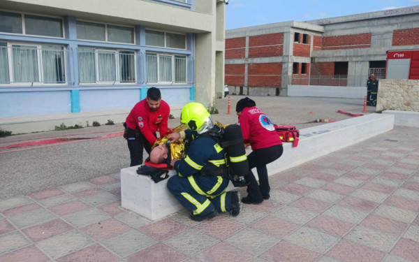 Χαλκιδική: «Κατάσβεση πυρκαγιάς και διάσωση τραυματία εκπαιδευτικού» από τους μαθητές