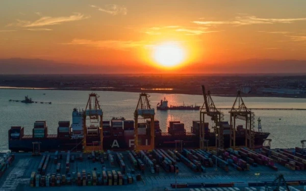 ΟΛΘ: Δυναμική άνοδος κερδών και εσόδων το 2025 – «Οδηγός» το ΣΕΜΠΟ και η κρουαζιέρα