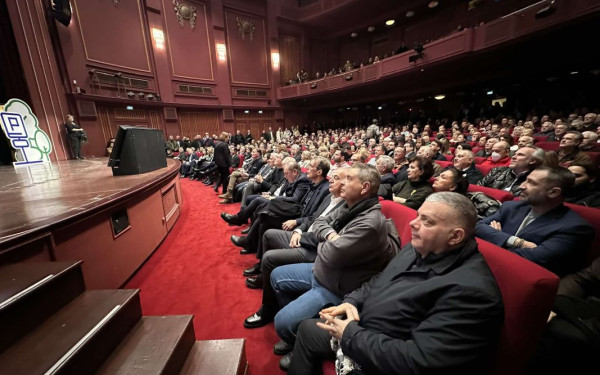 Θεσσαλονίκη: Η διαγραφή των κλήσεων, το “άδειασμα” στον Ζέρβα, ο εμφύλιος στην Καλαμαριά, η ΔΕΘ στο ΣτΕ και οι εισροές στο ΠΑΣΟΚ. Γράφει ο Σαλονικιός