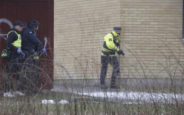 Σουηδία: Ο πρωθυπουργός ζητά να μην γίνονται «εικασίες» για τα κίνητρα του δράστη στη χειρότερη επίθεση που έχει σημειωθεί ποτέ σε σχολείο της χώρας