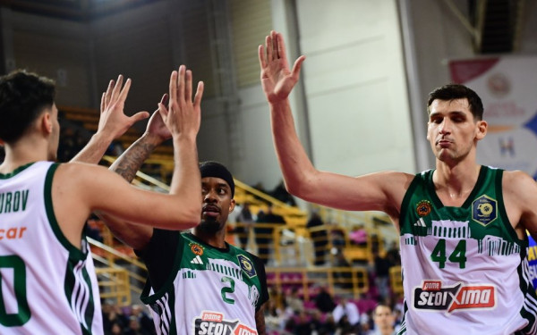 Μπάσκετ: Το Περιστέρι «παραδόθηκε» στον ανώτερο Παναθηναϊκό, που προκρίθηκε στα ημιτελικά του φάιναλ-8 (βίντεο)