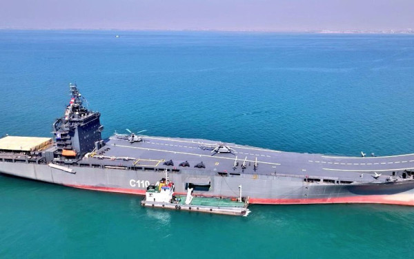 Φρουροί της Επανάστασης: Mετασκεύασαν το πρώτο ιρανικό πλοίο από το οποίο μπορούν να απονηώνονται μη επανδρωμένα εναέρια οχήματα