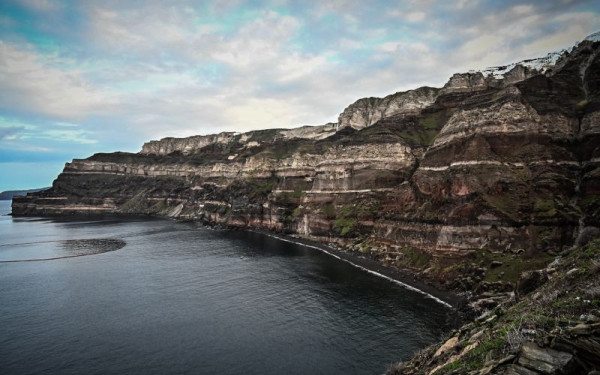 Παπαζάχος για Σαντορίνη: Πιθανός ένας ισχυρός σεισμός στα 6 Ρίχτερ - Η σεισμική ακολουθία στην ευρύτερη περιοχή δεν θα τελειώσει άμεσα