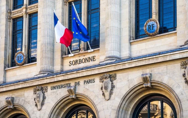 Απεβίωσε σε ηλικία 93 ετών η σημαντική ελληνίστρια καθηγήτρια της Σορβόνης Μονίκ Αλεξάντρ