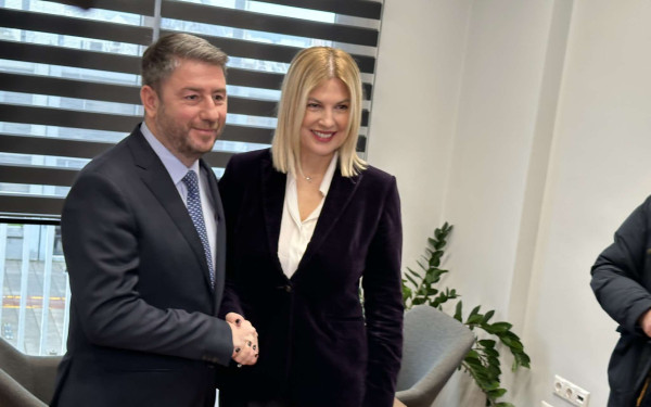 Υπεύθυνη ψυχικής υγείας του ΠΑΣΟΚ η Ράνια Θρασκιά Υπεύθυνη ψυχικής υγείας του ΠΑΣΟΚ η Ράνια Θρασκιά