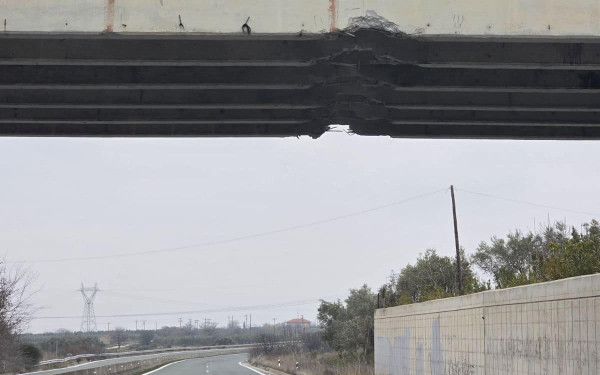 Εγνατία Οδός: Όχημα προσέκρουσε σε γέφυρα - Σε ποιο τμήμα διεκόπη η κυκλοφορία