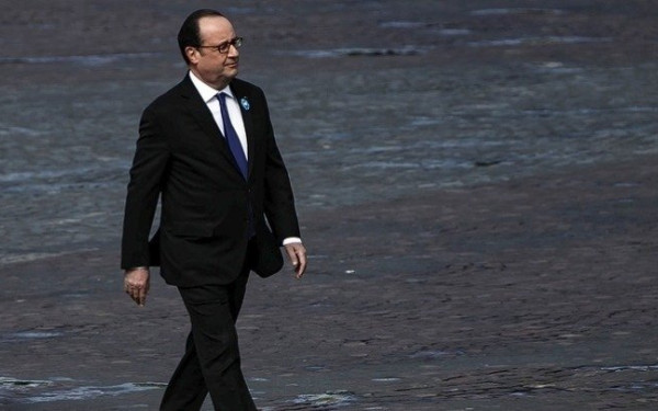 Γαλλία: Ολάντ κατά Τραμπ - Πρέπει να «τον κάνουμε να πονέσει, πολύ»