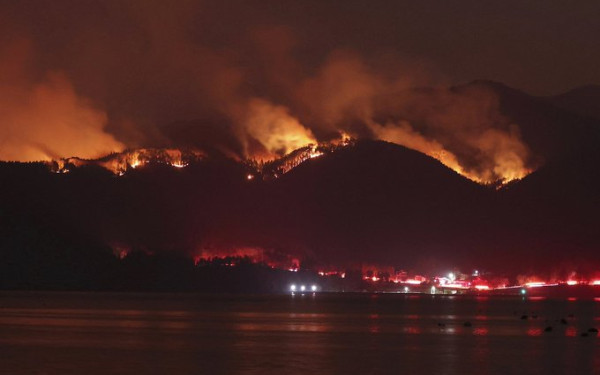 Ιαπωνία: Η βροχή βοήθησε την μάχη ενάντια στην χειρότερη δασική πυρκαγιά της χώρας