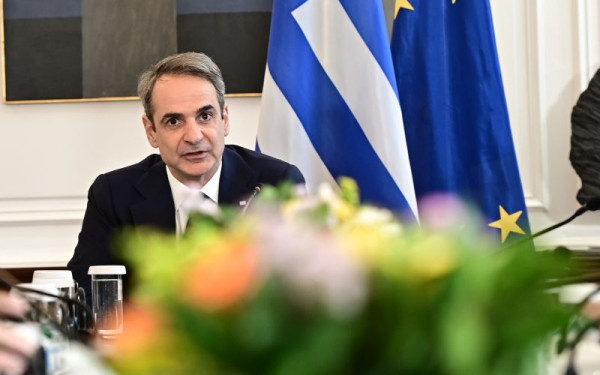 Μητσοτάκης: Αυξάνεται στα 880 ευρώ ο κατώτατος μισθός από 1η Απριλίου