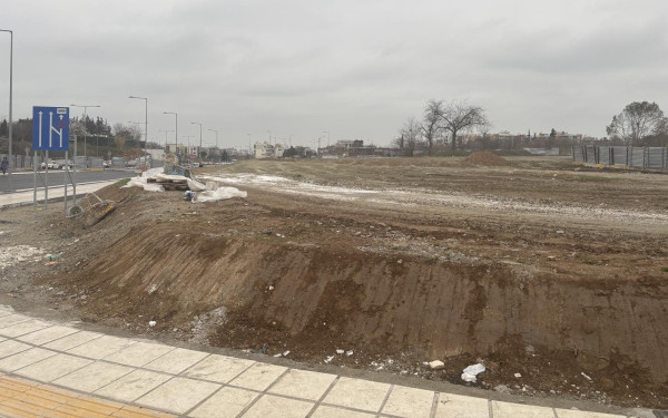 Μετρό-Νέα Ελβετία: Το πάρκινγκ των 400 θέσεων που ολοκληρώνεται και οι κίνδυνοι για τη μόνιμη κατάληψή του