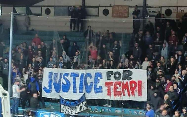 Μπάσκετ: Διεκόπη ο αγώνας Ηρακλής - Ερμής Σχηματαρίου λόγω συνθήματος για τα Τέμπη (βίντεο)