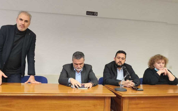 Θεσσαλονίκη - ΠΑΣΟΚ: Συνάντηση του Γ. Τσίμαρη με υγειονομικούς